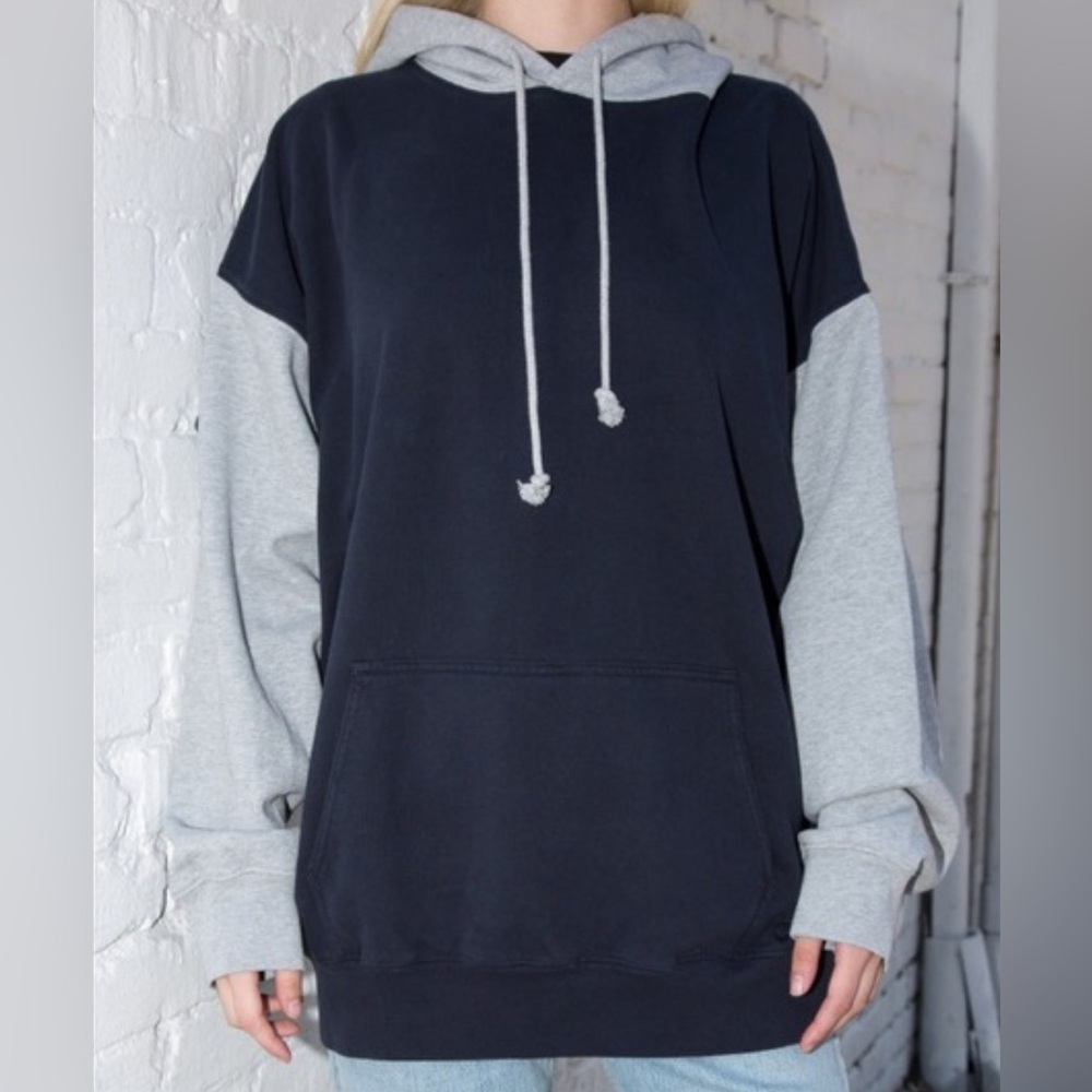 Brandy Melville Christy Hoodie Sweatshirt Grey/Navy One size